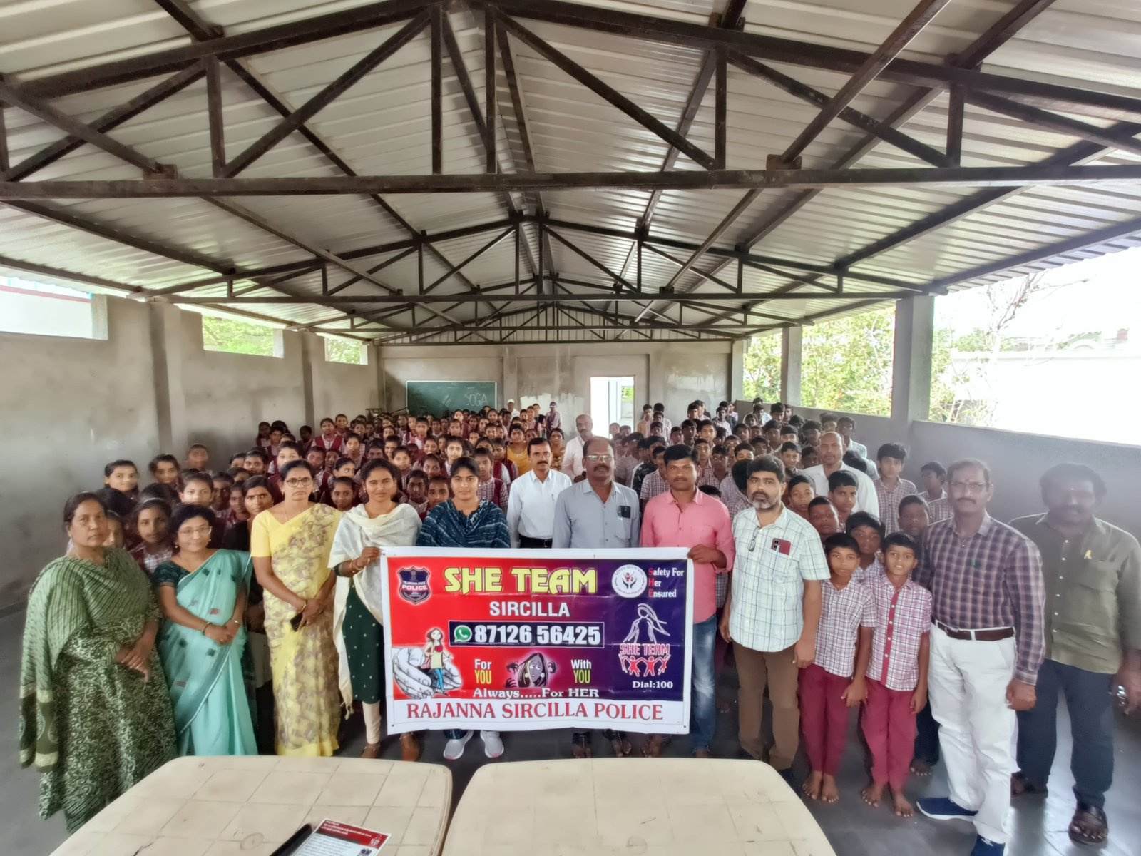 విద్యార్థినిలు వేధింపులపై నిర్భయంగా సంప్రదించండి: జిల్లా ఎస్పీ మహేష్ బి.గితే.